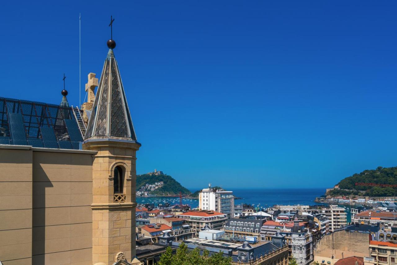 ホテル Catalonia Donosti サン・セバスティアン エクステリア 写真